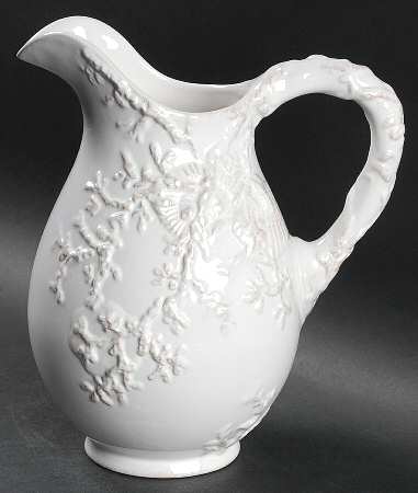 Seahorse and Seashell Menagerie White 40 Oz Pitcher