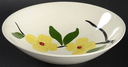 Southern Dogwood (Yellow) 8" Round Vegetable Bowl