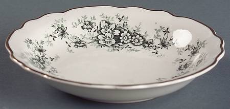 Lamare (Gold Trim, No Scrolls) Fruit/Dessert (Sauce) Bowl