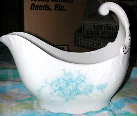 BWD600 Gravy Boat