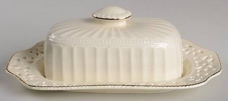 Holly Creamware Collection 1/4 Lb Covered Butter