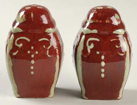 Tudor Salt & Pepper Set