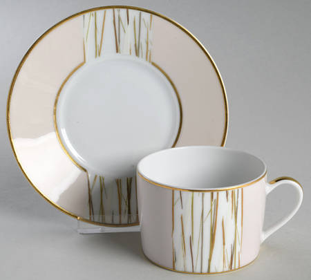 Linea Flat Cup & Saucer Set
