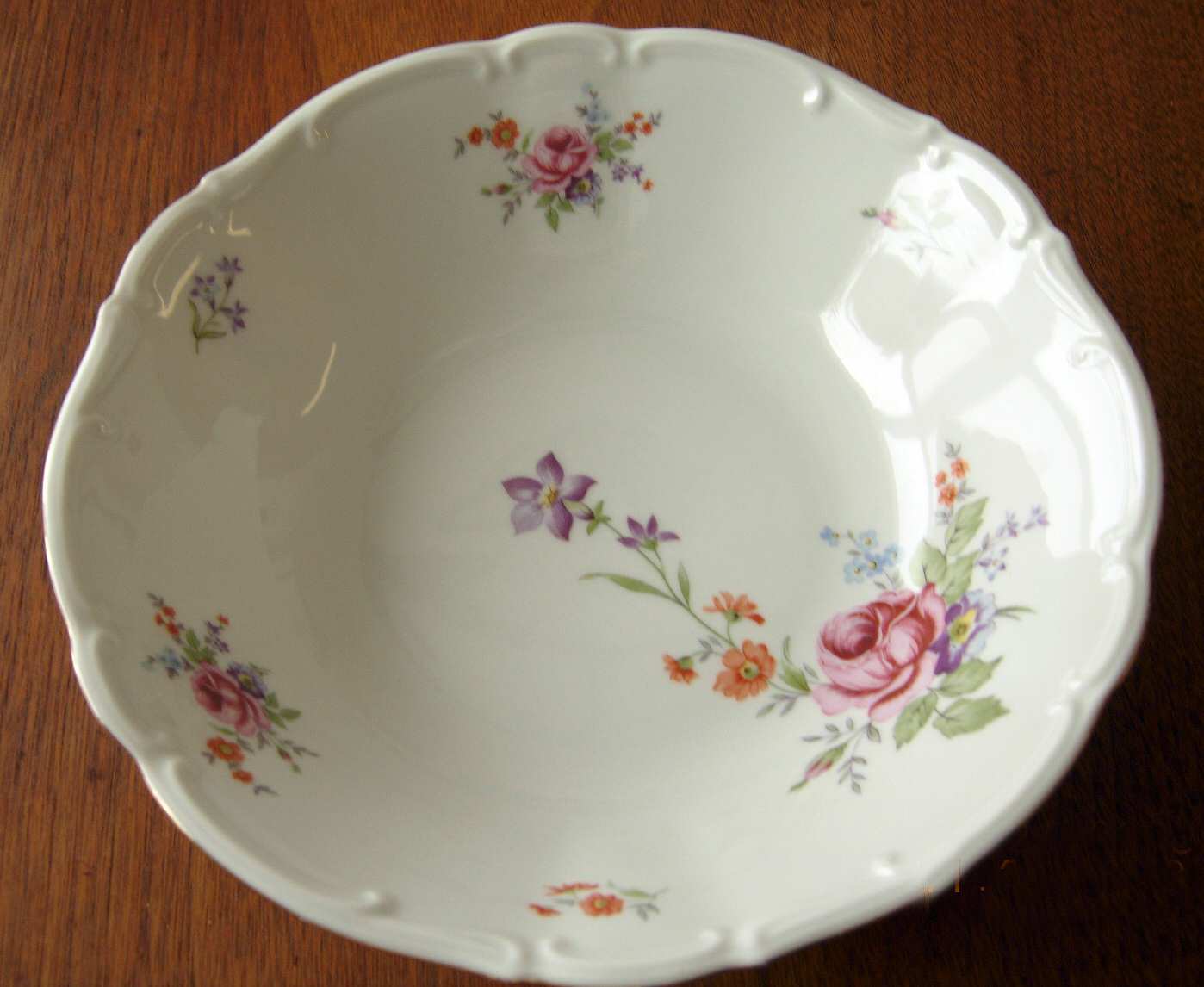 BTH207 9" Round Vegetable Bowl