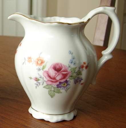 BTH207 Creamer