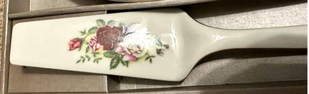 Victorian Rose Chintz Cake Plate and Server (Boxed Set)