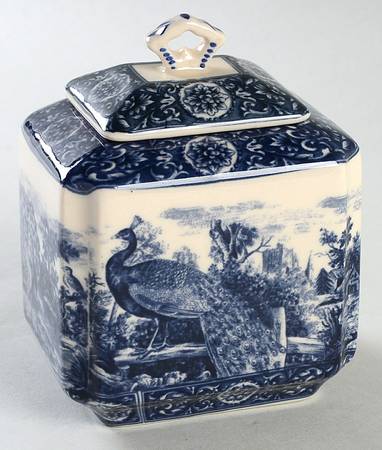 Opulent Manor Sugar Bowl & Lid