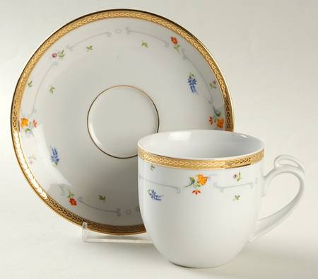 Petite Fleur Flat Cup & Saucer Set