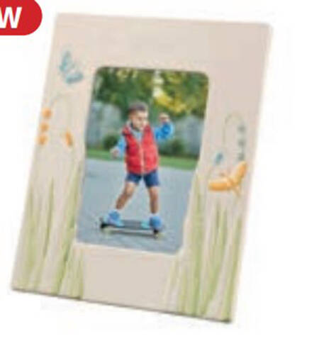 Living Frame-Holds 5" X 7"