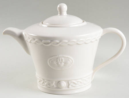 Claddagh Collection Teapot & Lid