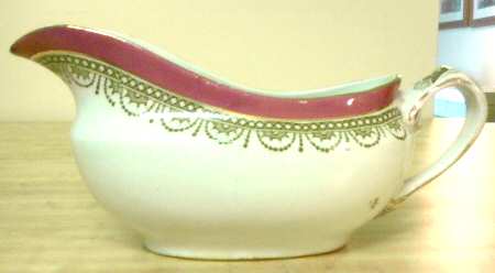 BRD24 Gravy Boat