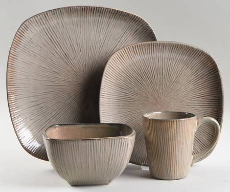 Radiant Lines Linen 4 Piece Place Setting