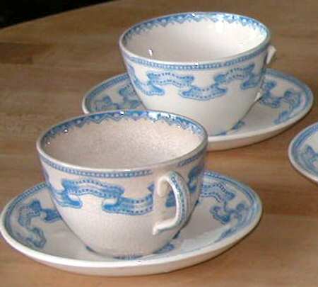 Ribbon Flat Cup & Saucer Set