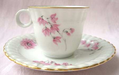 BER544 Flat Cup & Saucer Set