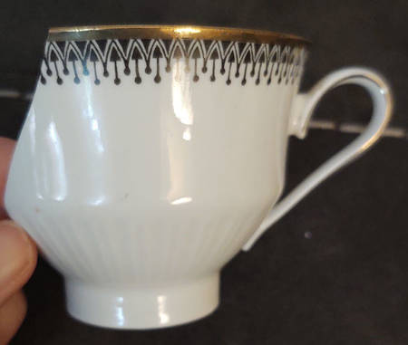 BTH218 Footed Cup
