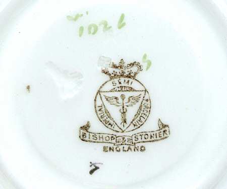 W1026 Saucer