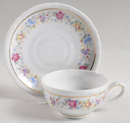 BTH222 Footed Cup & Saucer Set