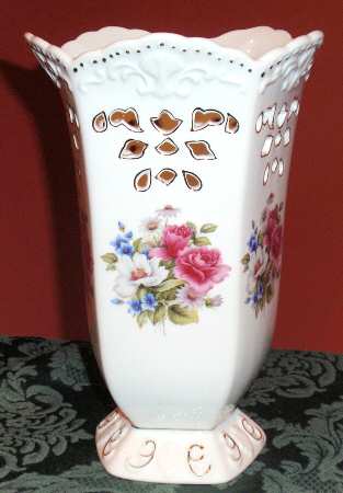 Sumer Flowers Collection by Baum Brothers