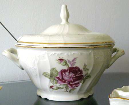 THU558 Tureen &  Lid