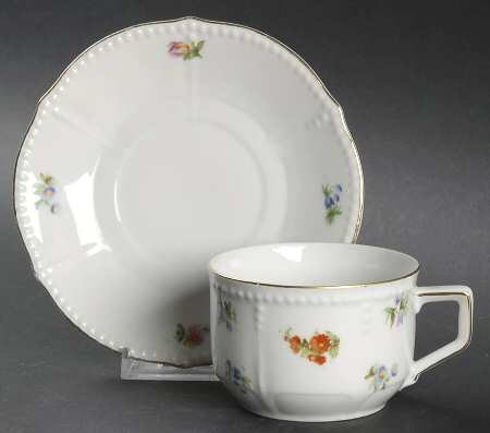 BAV382 Flat Cup & Saucer Set