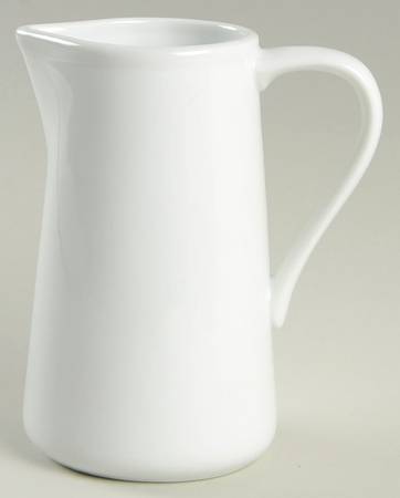 Everyday White (Porcelian) 16 Oz Pitcher