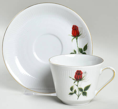 Rote Rose Flat Cup & Saucer Set