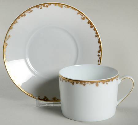 Capucine Flat Cup & Saucer Set