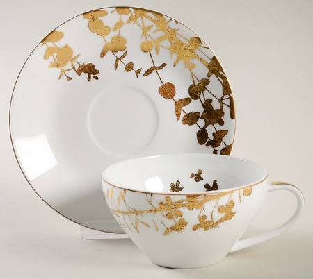 Vegetal Gold Flat Cup & Saucer Set