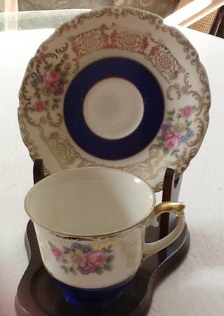 Kathleen Flat Cup & Saucer Set