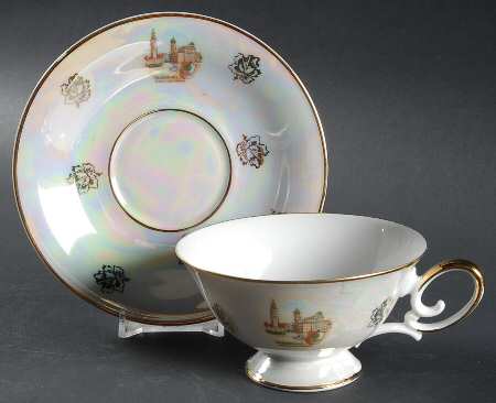 W7R1 Footed Cup & Saucer Set