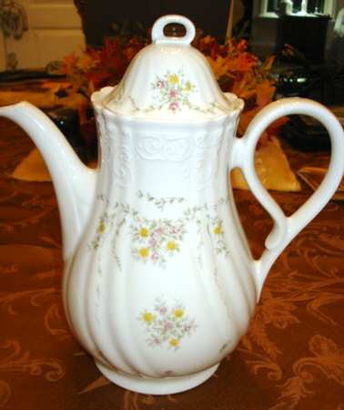 BTH238 Coffee Pot & Lid