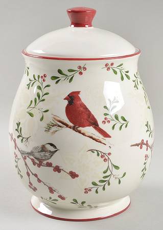 Mistletoe Cookie Jar & Lid