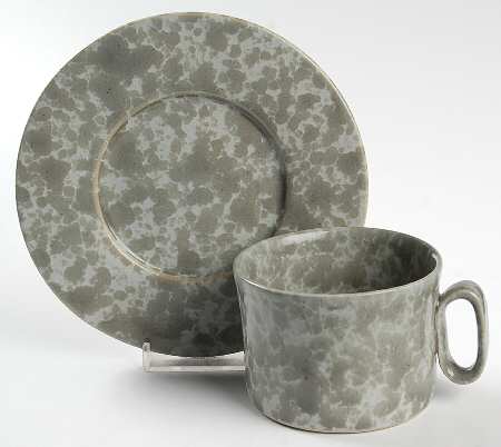 BEP16 by Bennington Potters