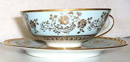 BER580 Footed Cup & Saucer Set