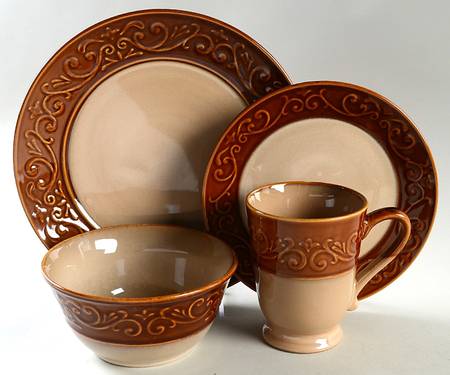 Embossed Scroll 4 Piece Place Setting