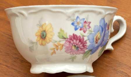 BTH250 Footed Cup