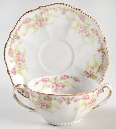 BWD715 Flat Bouillon Cup & Saucer