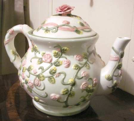 BAU76 Teapot & Lid