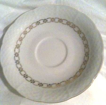 Renaissance White Gold Saucer