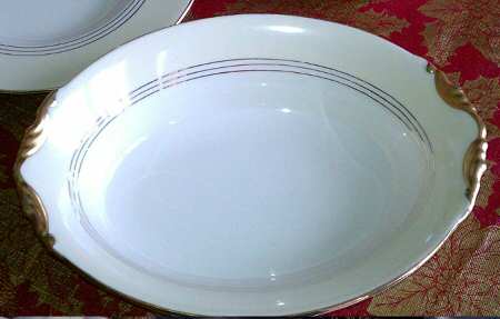 BWO9 10" Oval Vegetable Bowl