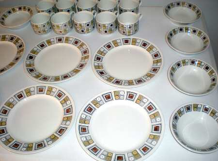 Rushstone Flat Cup & Saucer Set