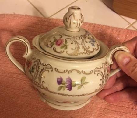 WIG1611 Sugar Bowl & Lid