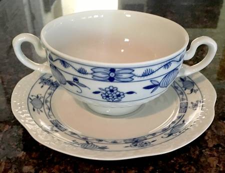 BEB88 Footed Cream Soup Bowl & Saucer Set