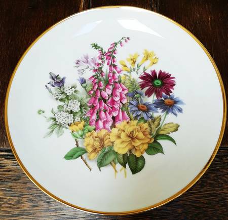 BYK2 Show Or Decorative Plate (Charger)