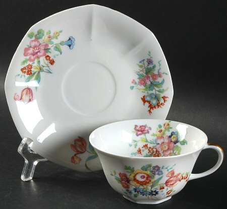BAL47 Flat Cup & Saucer Set
