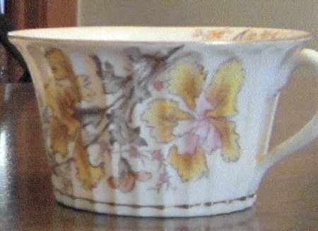 819 (Floral) Flat Cup