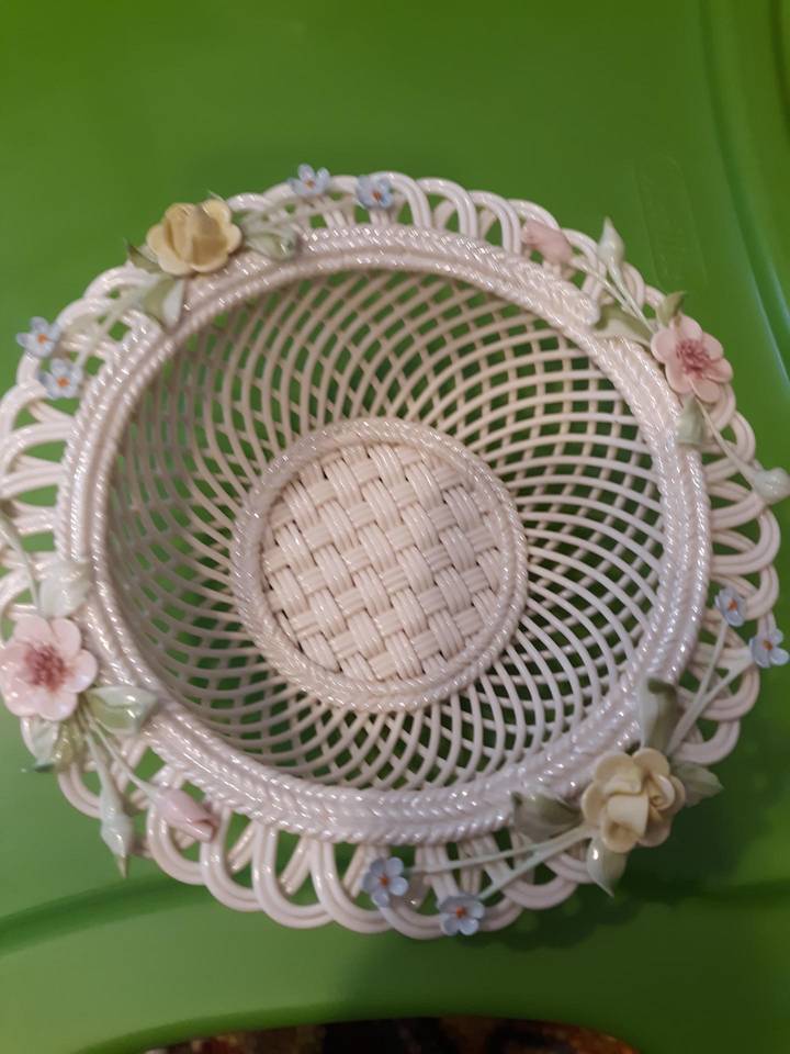 Basketware Round Floral Basket