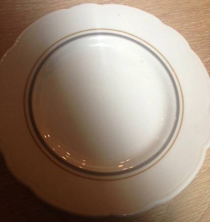 BUF176 by Buffalo Pottery