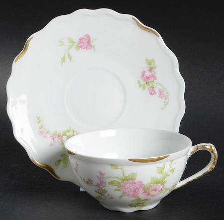 BLH83 Flat Cup & Saucer Set