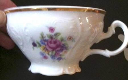 Thu568 Footed Cup